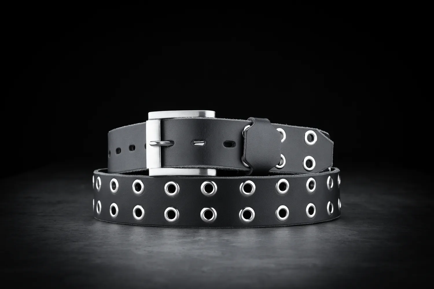 STEELRING<br> Studded Leather Belt
